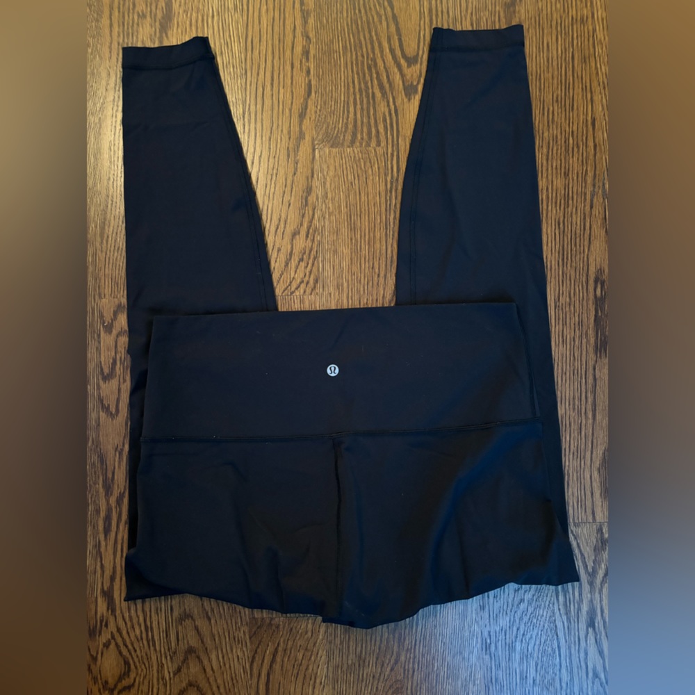 Lululemon wunder under